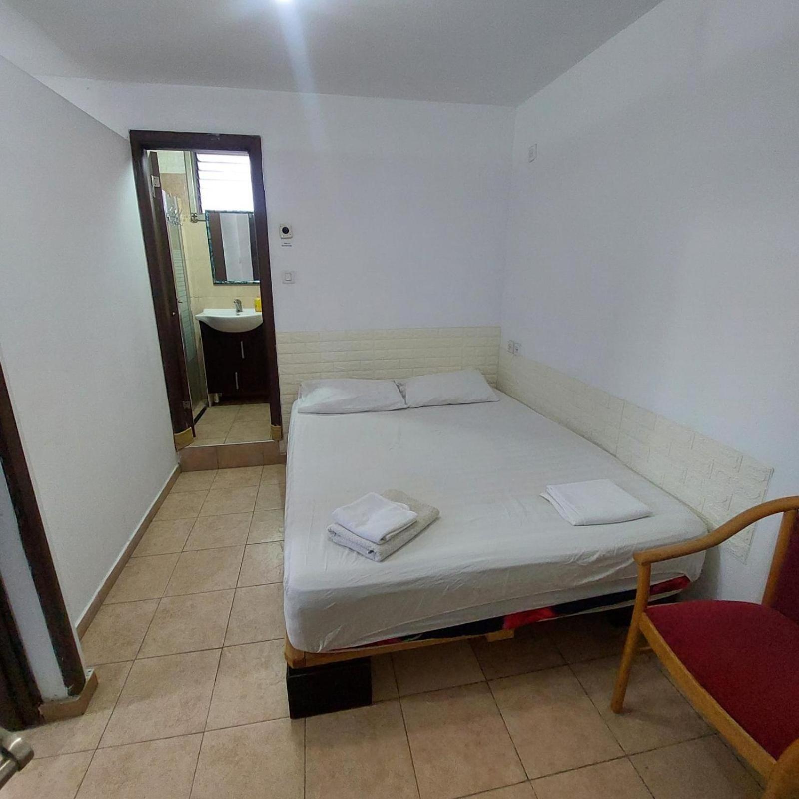 Star Guest- House Hotel Or Yehuda Luaran gambar