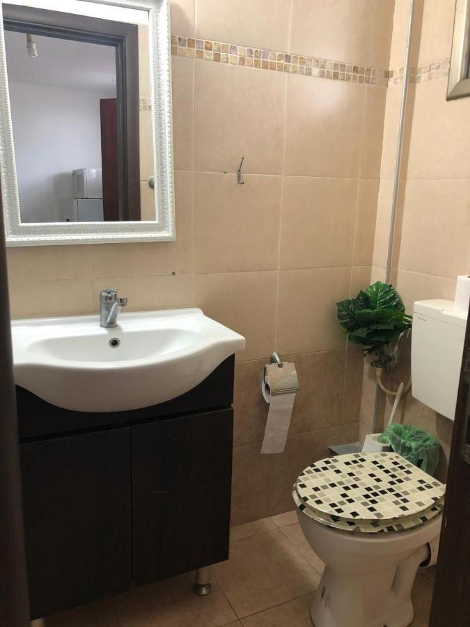 Star Guest- House Hotel Or Yehuda Luaran gambar